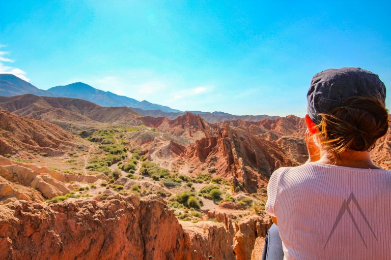 Issyk Kul satujen kanjoni